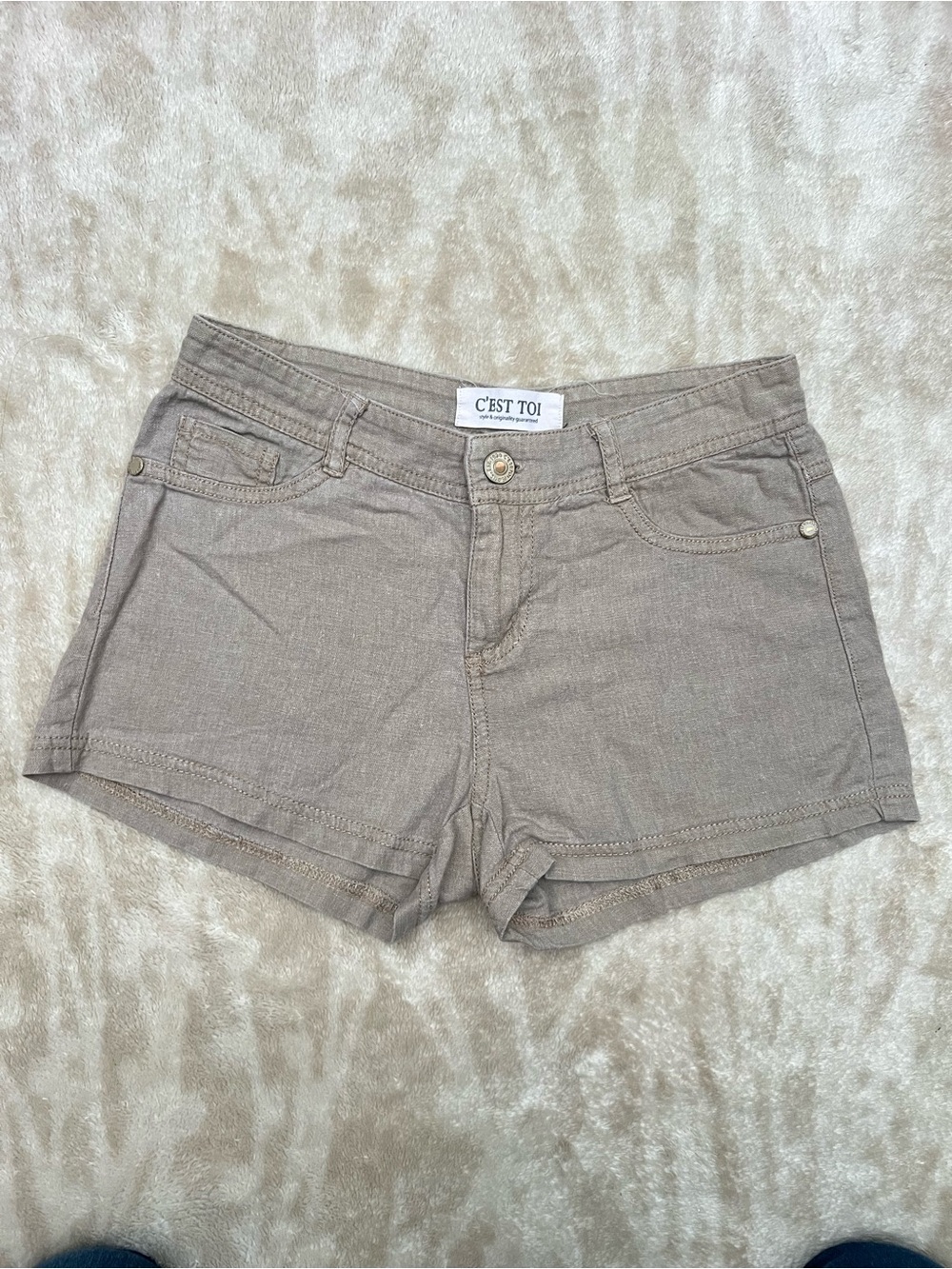 C'est Toi Women's  light taupe / beige Short Shorts - Mid-Rise Casual size S